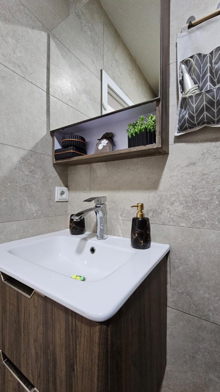 Superb 1 Bedroom In The Best Zone Of The City. Ferizaj Exterior foto